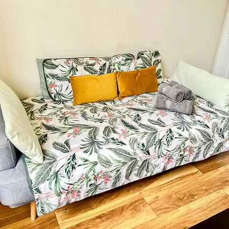 Charming 2-Bedroom Flat In Shepherd'S Bush, Near Hammersmith